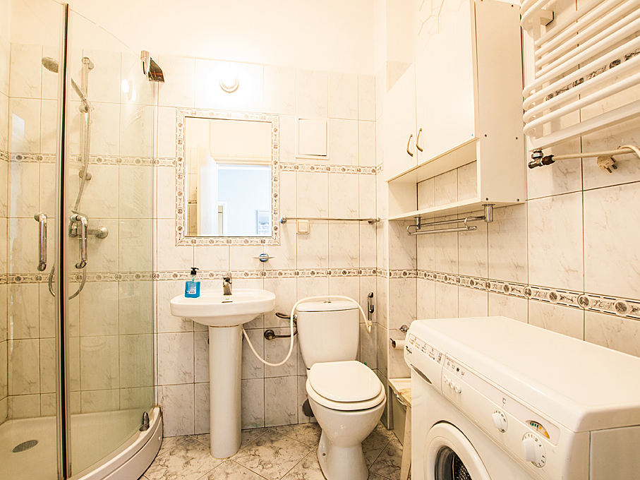 Śródmieście, Wiejska, 42,27 m2