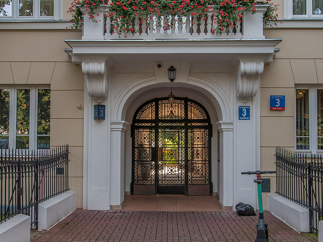 Ochota, Akademicka, 64 m2
