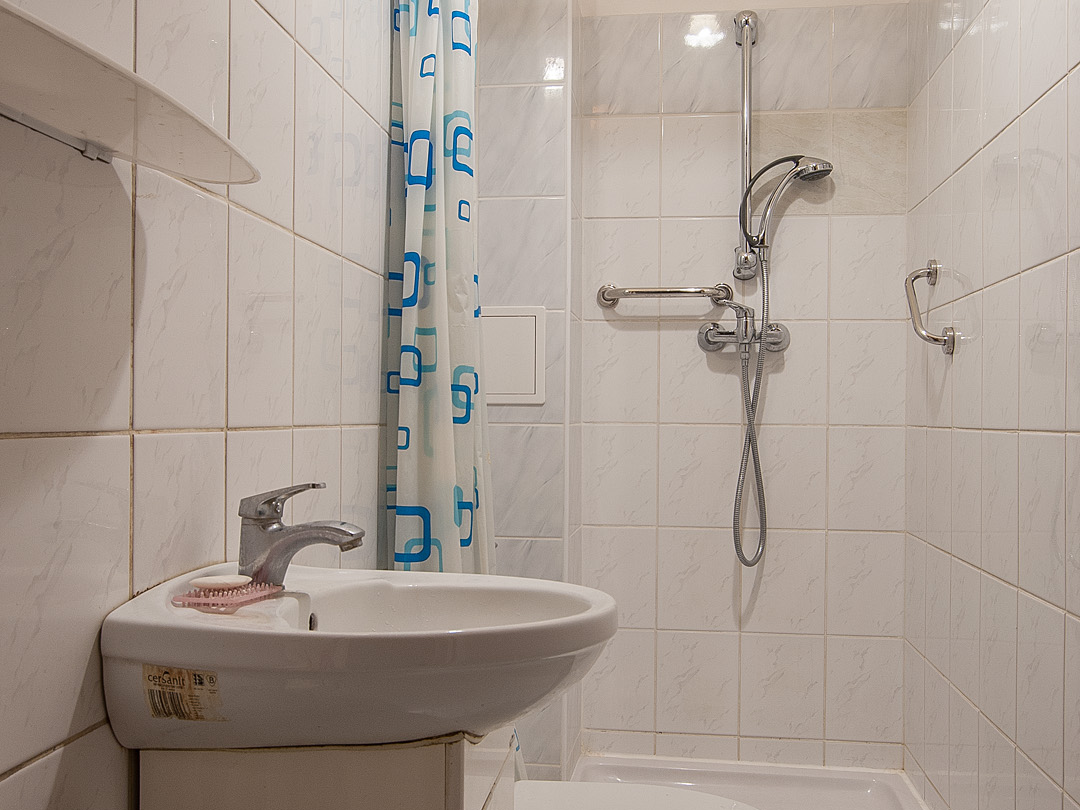 Ochota, Akademicka, 64 m2